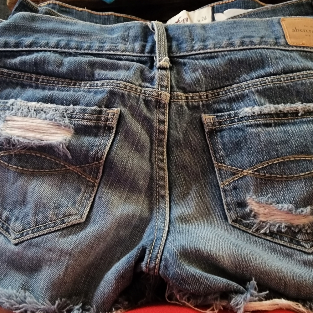 Shorts - Picture 2 of 2